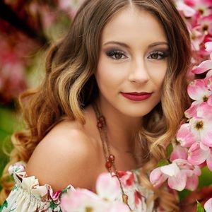 Meet your Posher, Keely